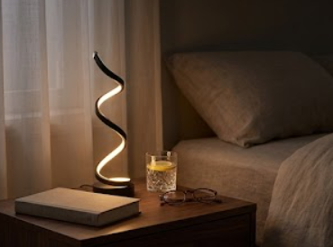 Lámpara de Mesa LED Espiral Minimalista | Brillo Ajustable